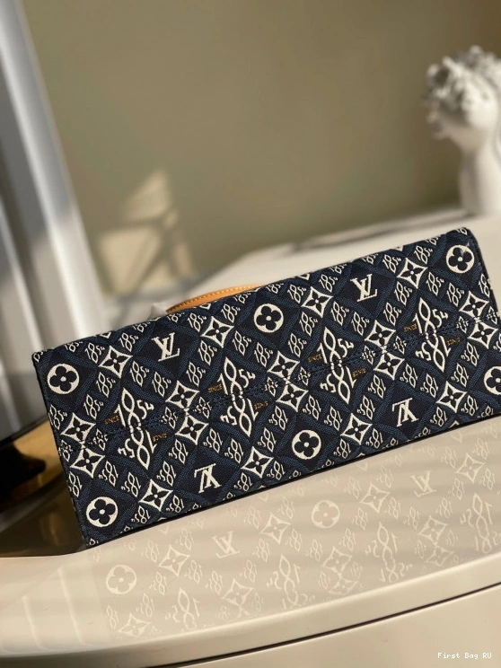 Firstbag MM LOUIS ONTHEGO VUITTON 0804